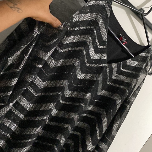 NWOT Ladies blouse Large - Picture 8 of 8